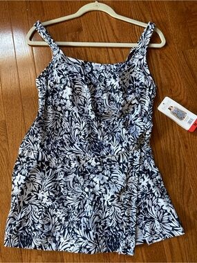 NWT Beyond Control Bathing Suit Small